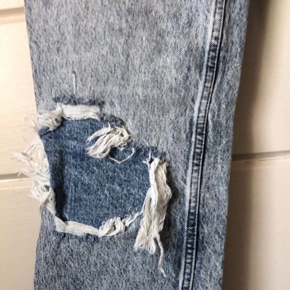 Free People High Rise Distressed Jeans Size 26 - Picture 9 of 10